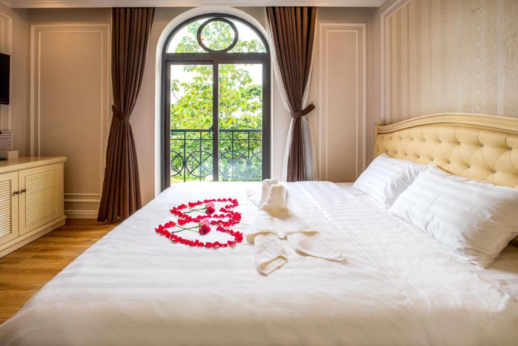 Phòng Tiêu Chuẩn Có Giường Cỡ King - Maya Hotel 2