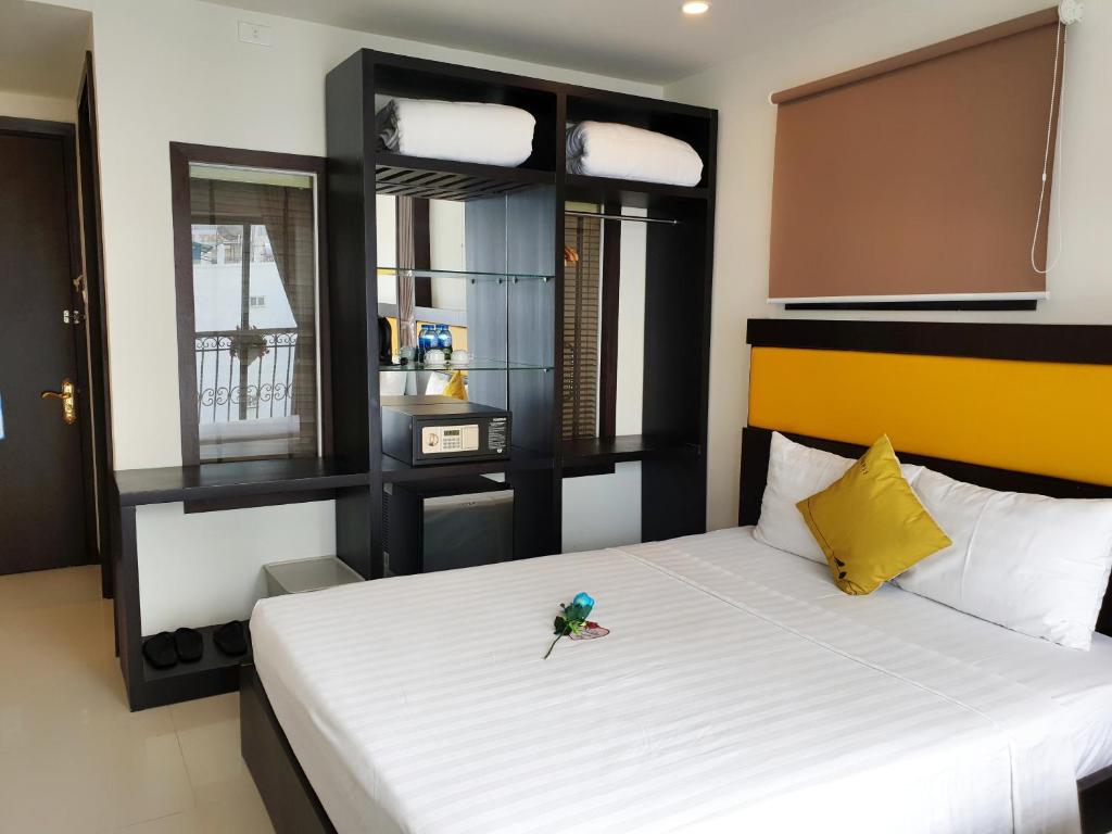 Phòng Tiêu Chuẩn Giường Đôi - Tokia Hotel Nha Trang