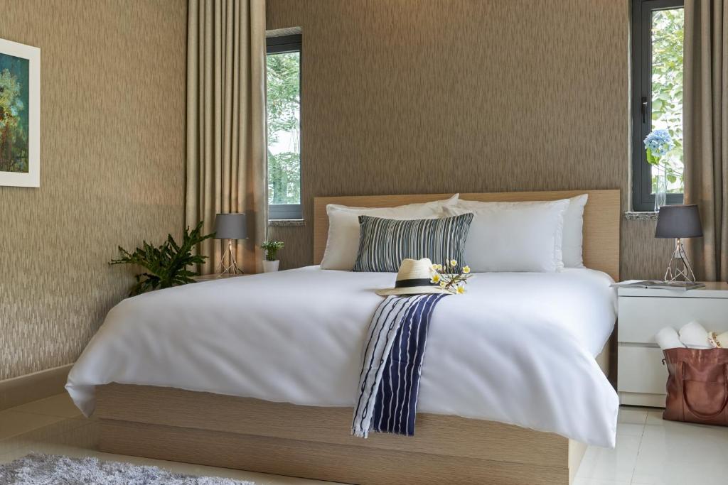 Suite Có Bồn Tắm Jacuzzi Nhìn Ra Đồi - Bao Gồm Spa  - The Wind Boutique Resort - Spa Inclusive