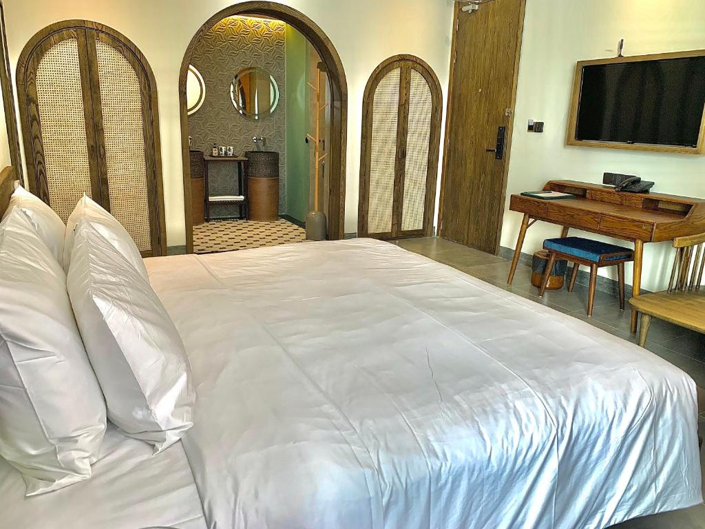 Suite Tiêu Chuẩn - The Mystery