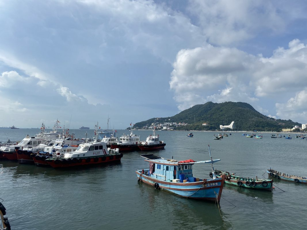 CÂU CÁ THƯ GIÃN BIỂN VŨNG TÀU