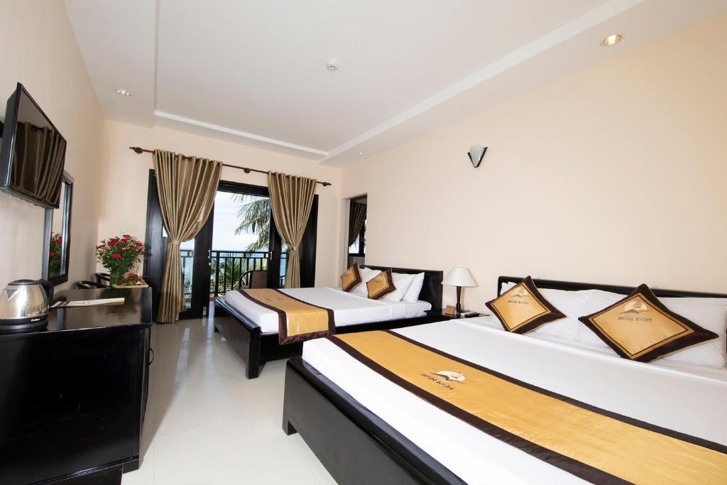 Phòng Tiêu Chuẩn 4 Người -  Hon Rom Central Beach Resort & Restaurant