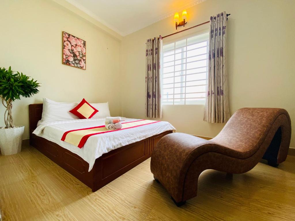 Phòng Superior Có Giường Cỡ King - Dy Lan Hotel