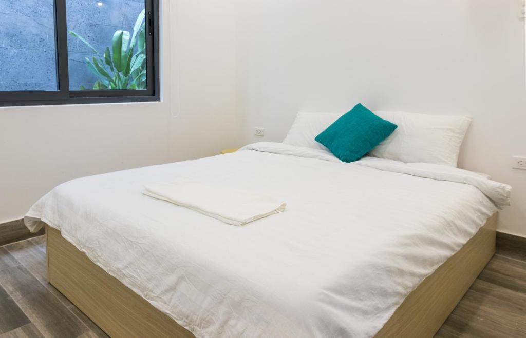 Phòng Deluxe Giường Đôi - Flora Hotel - Phan Rí Cửa