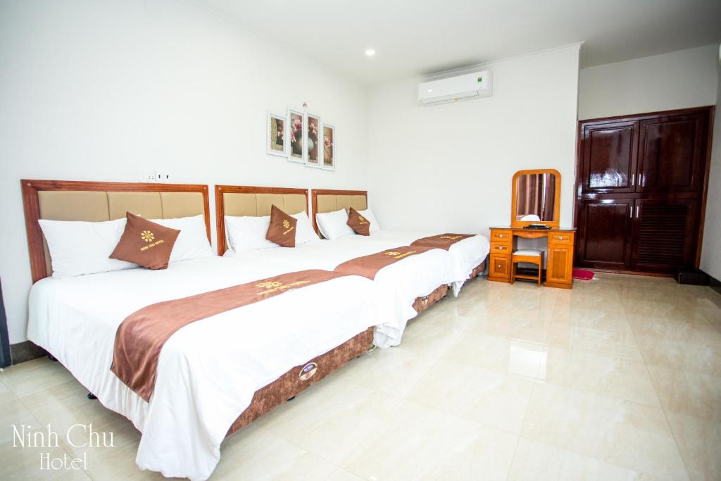 Phòng Deluxe Gia đình - Khách Sạn Ninh Chữ 2