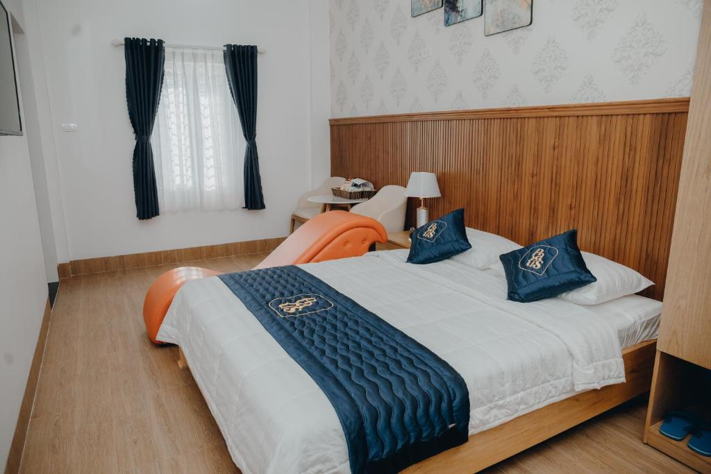 Phòng Tiêu Chuẩn Giường Đôi - Paris Hotel Bình Thuận