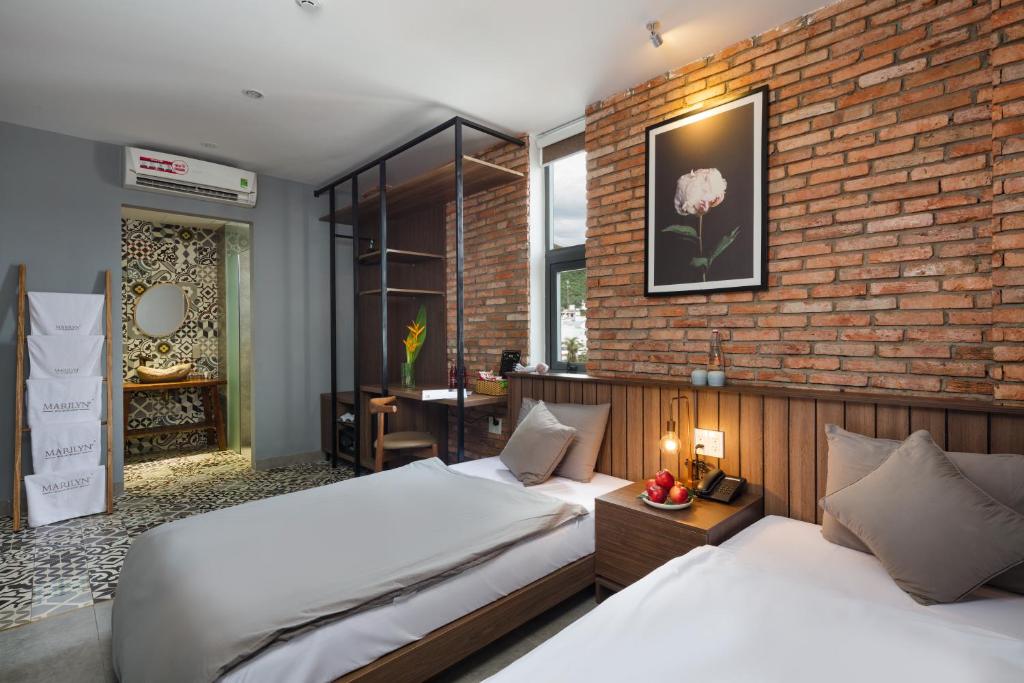 Cozy Room, 2 Single Bed with Window - Marilyn Boutique Hotel Nha Trang