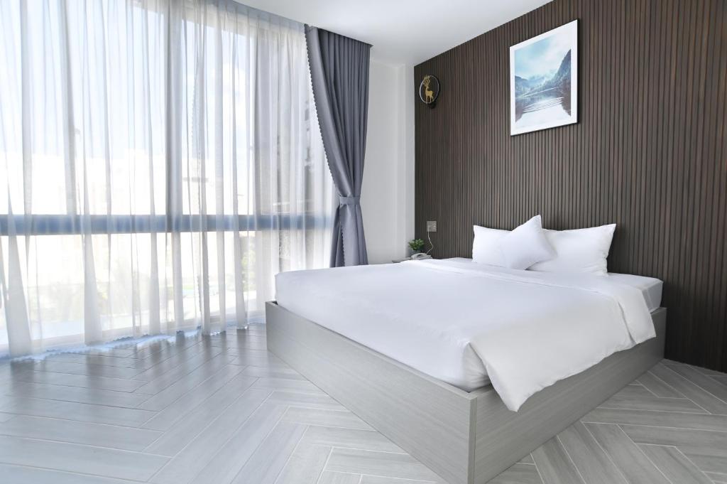 Phòng Deluxe Giường Đôi - Tuấn Ninh Hotel II