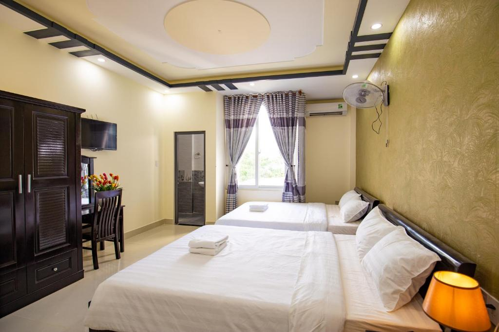 Phòng 4 Người - An Phát Hotel