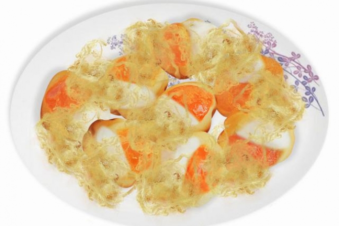 Bánh Bông Lan Trứng Muối Phô Mai Chà Bông