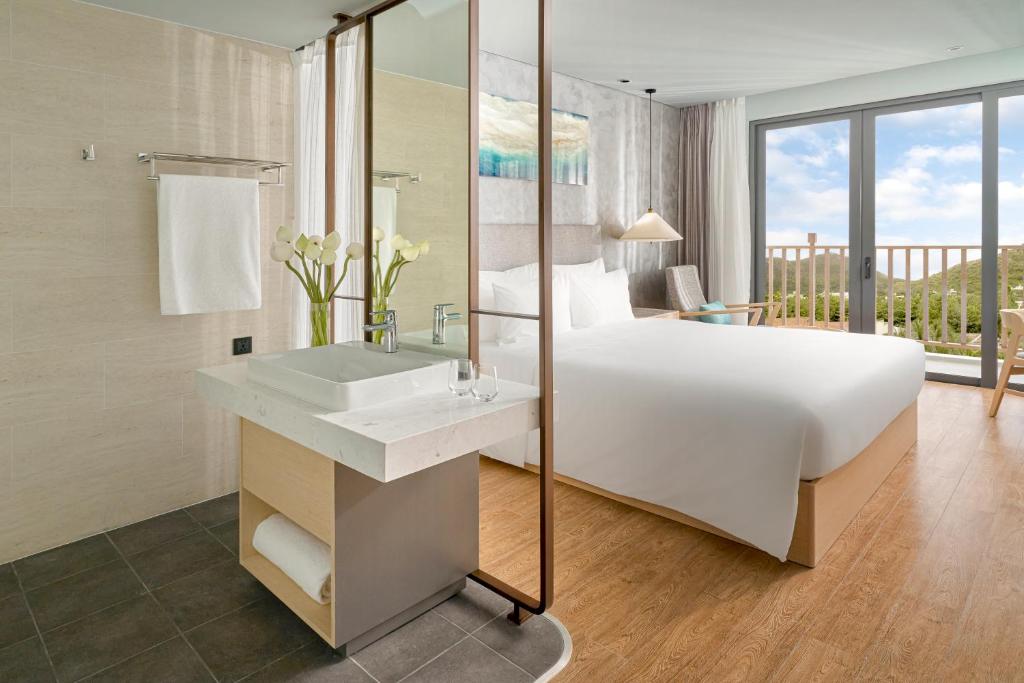 Phòng Deluxe Giường Đôi có Ban Công và Nhìn Ra Thành Phố -  The Secret Côn Đảo