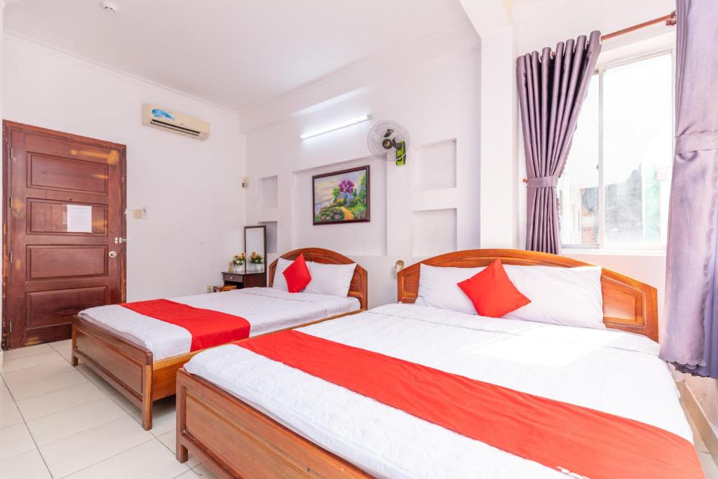 Phòng Tiêu Chuẩn 4 Người - Star Hotel