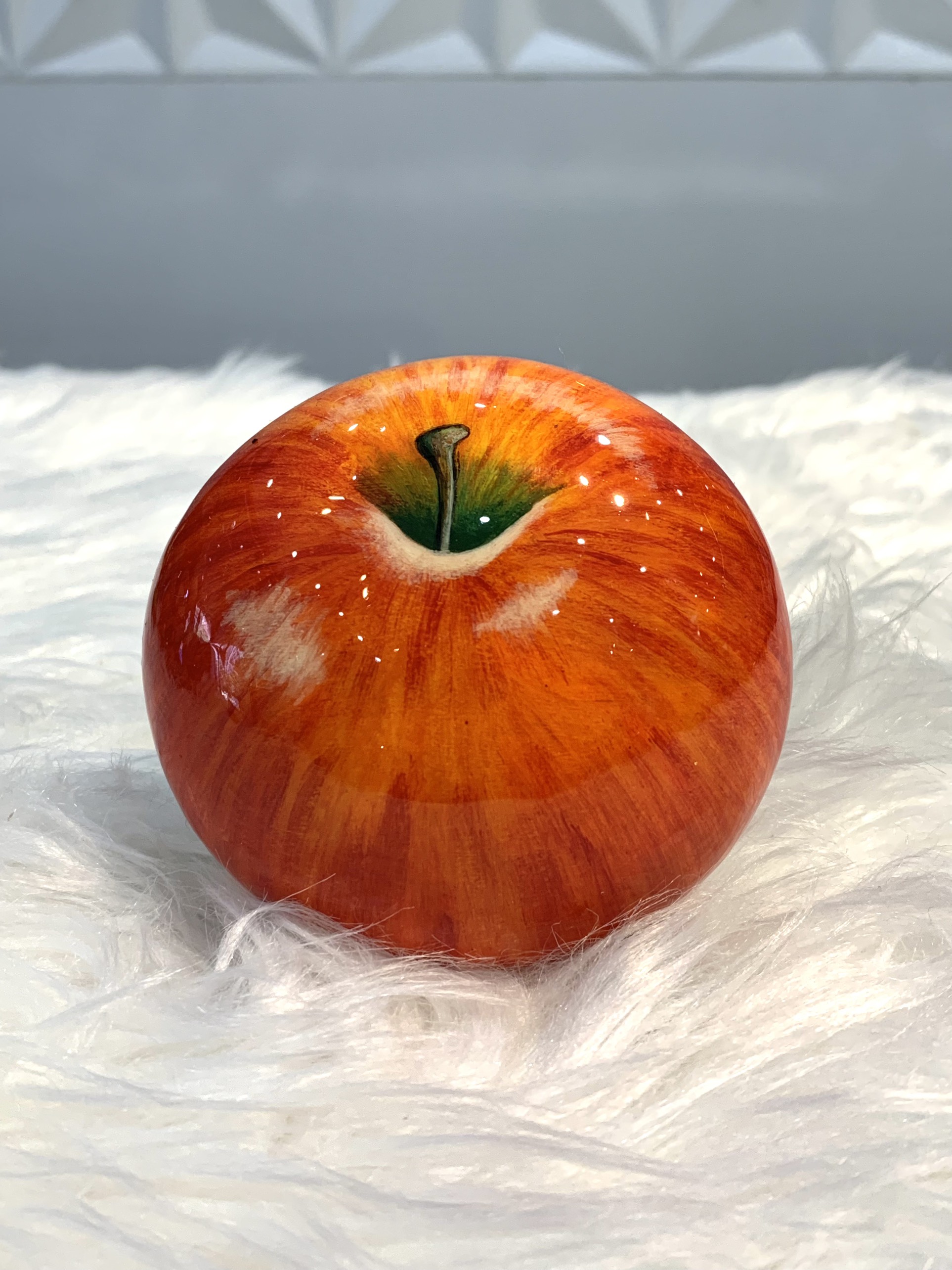 Quả Táo Tặng giá đứng kẻm