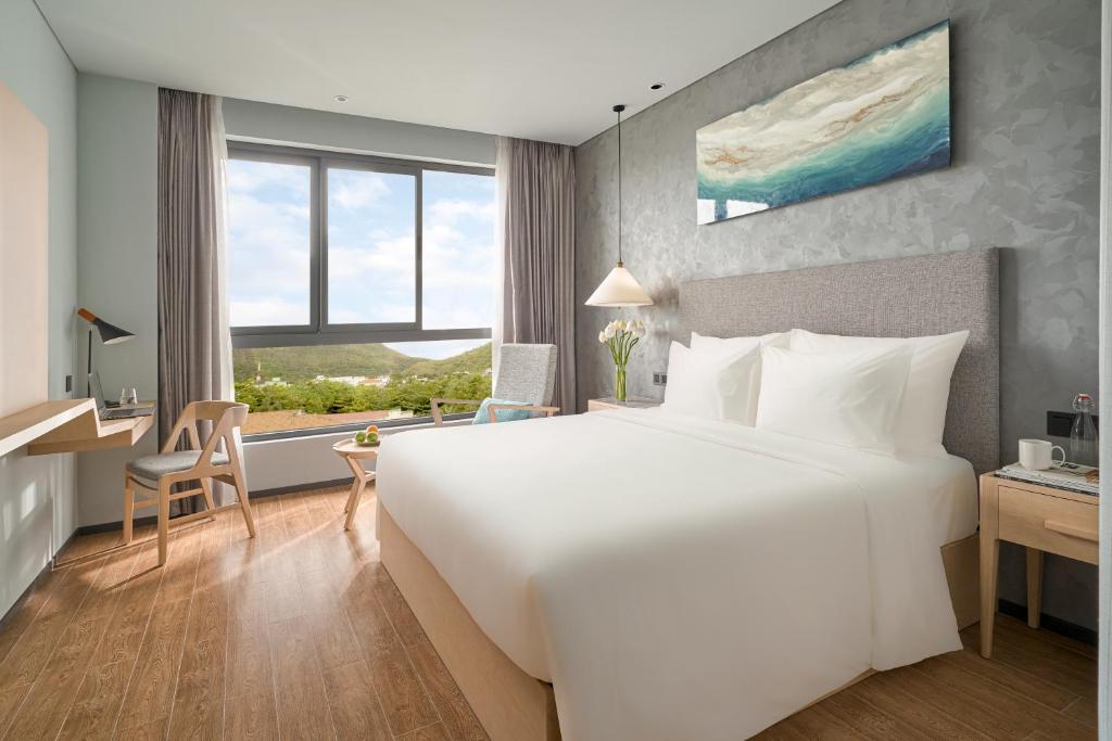 Phòng Deluxe Giường Đôi Nhìn Ra Thành phố  - The Secret Côn Đảo