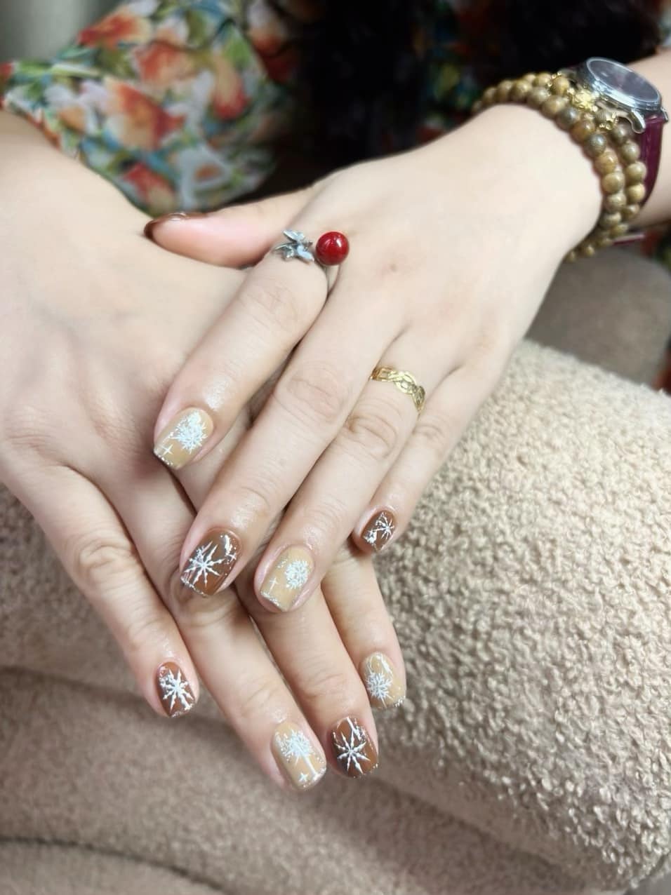 Nhẫn hồ điệp san hô đỏ 8ly